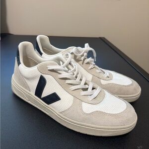 Veja Men's White and Cream Sneakers